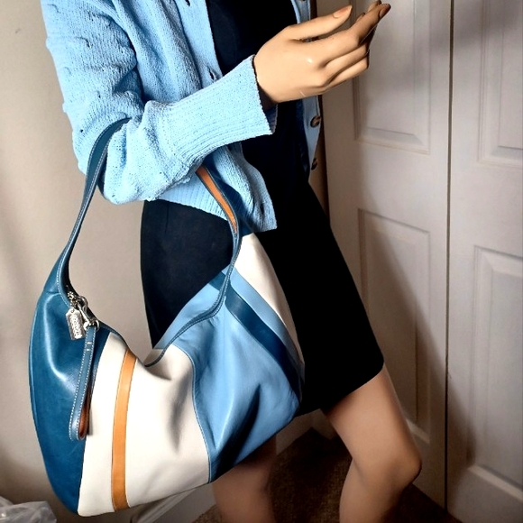 VINTAGE 6IN MATCHED WRISTLET & LARGE 15IN WIDE COACH BLUE STRIPED HOBO ERGO BAG - Picture 3 of 17